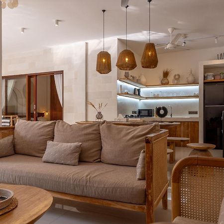 Turan Casa Auri Seminyak Villa Eksteriør billede