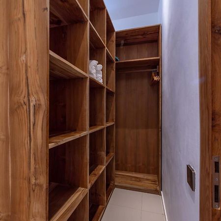 Turan Casa Auri Seminyak Villa Eksteriør billede