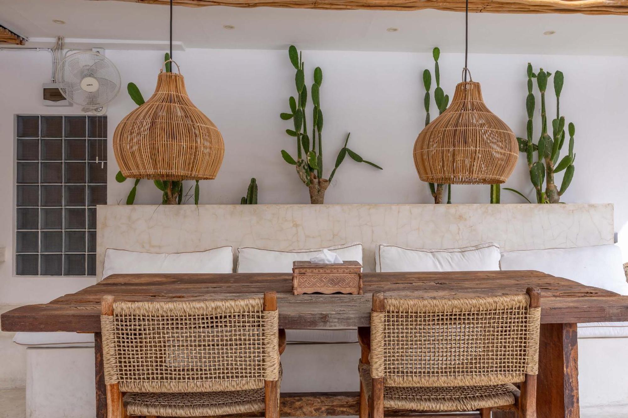 Turan Casa Auri Seminyak Villa Eksteriør billede